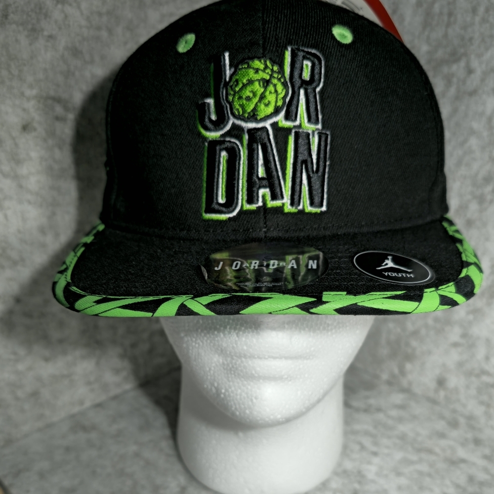 Nike Air Jordan Youth Snapback – “Mad As A Mars Hare” – NWT